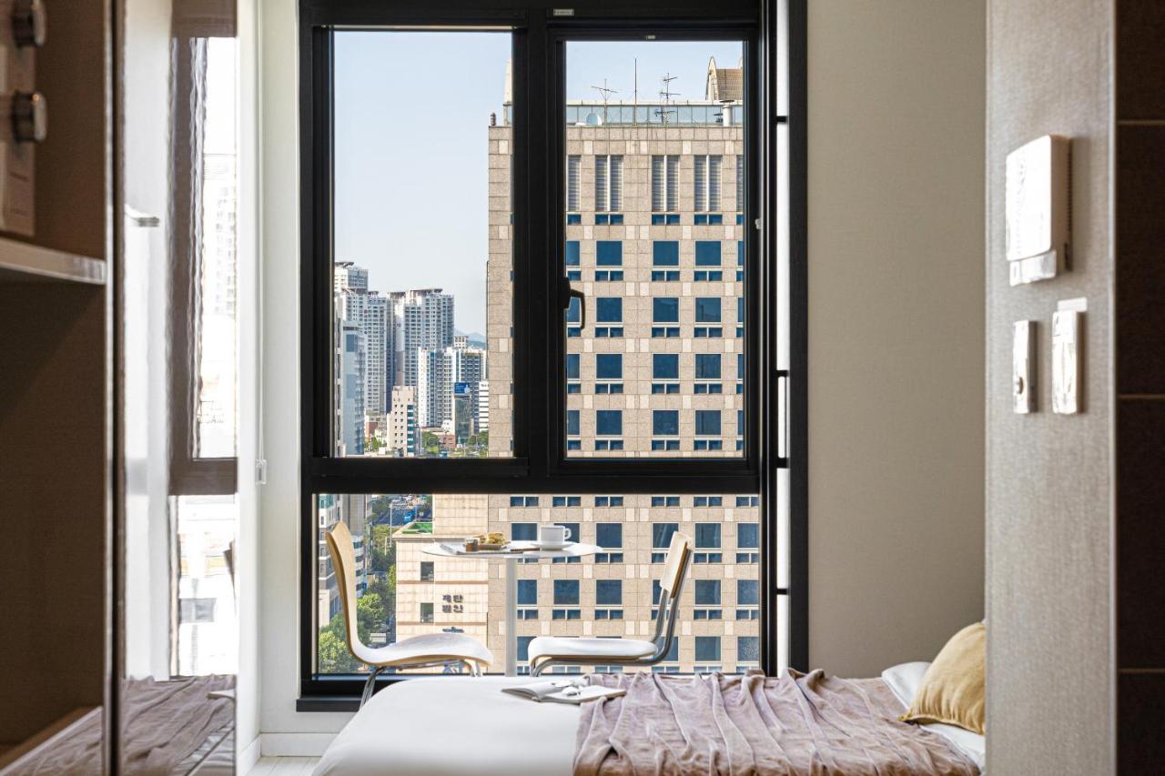 Urbanstay Seomyeon Busan Esterno foto