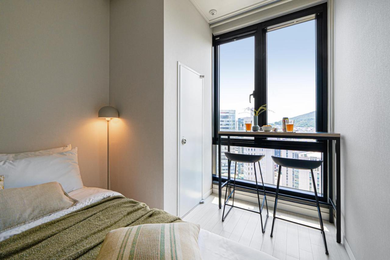 Urbanstay Seomyeon Busan Esterno foto
